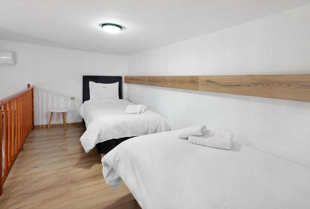 Limnaio Hotel Chrysohorafa ภายนอก รูปภาพ