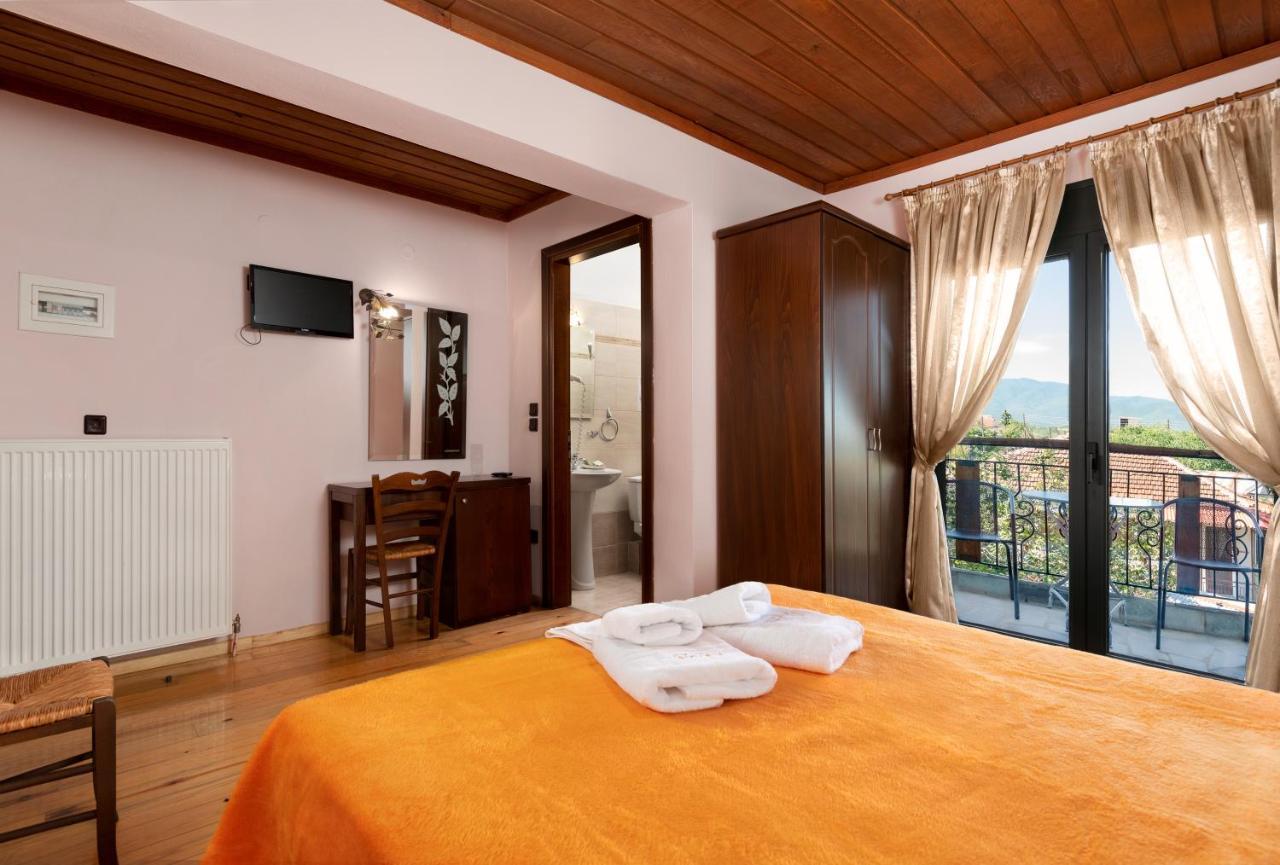 Limnaio Hotel Chrysohorafa ภายนอก รูปภาพ