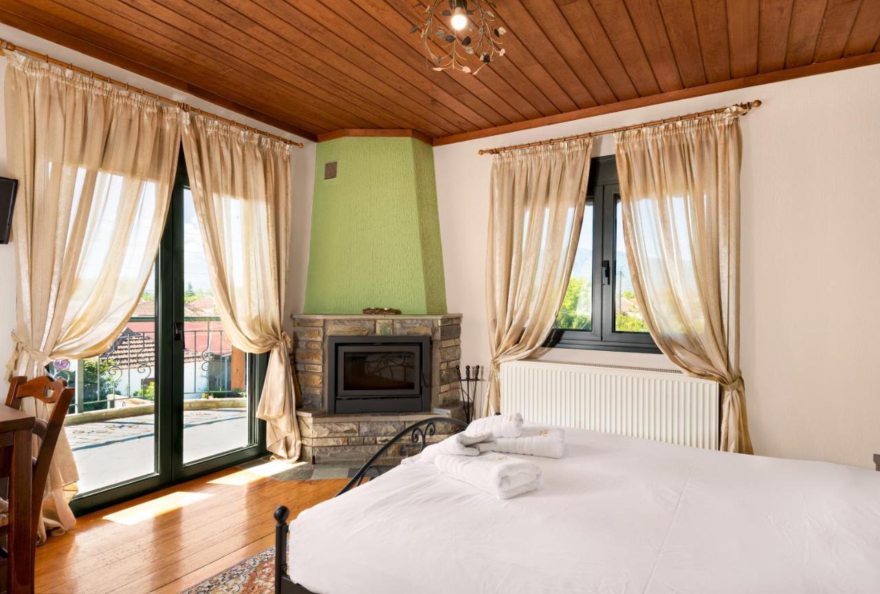 Limnaio Hotel Chrysohorafa ภายนอก รูปภาพ