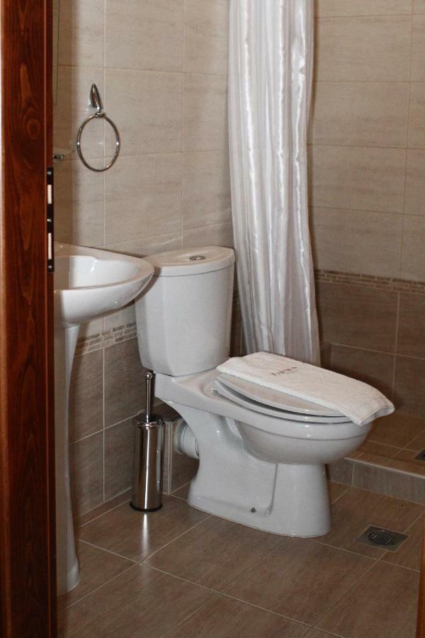 Limnaio Hotel Chrysohorafa ภายนอก รูปภาพ